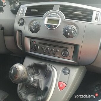 Sprzedam Renault Scenic 2 2,016V benzyna