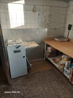 Predám pekarensku pec a ine stroje z vyroby