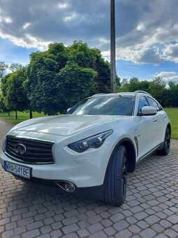Infiniti Qx70
