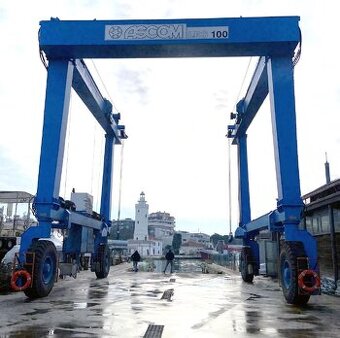 suwnica na kołach skrętnych 100 Ton