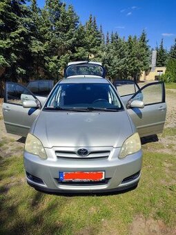 Sprzedam  Toyotę Corollę