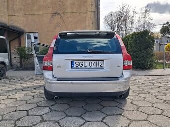 Sprzedam Volvo V50 2.5l automat 4×4 AWD 220KM