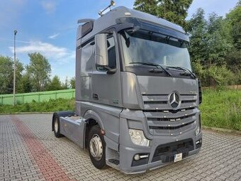 Mercedes Actros 1845