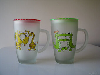 Zakochane szklanki, kubki ze szronionego szkła z pokrywką