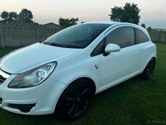 opel corsa /benzyna 1.2 wersja limitowana