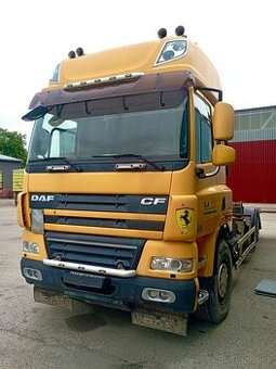 Na sprzedaż – DAF CF 85 z hakowym systemem