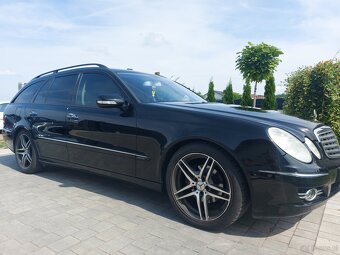 Mercedes W211