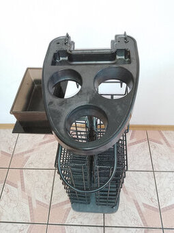 Pomocnik fryzjerski wózek