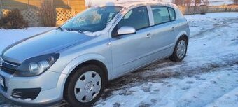 Opel Astra  h 1,4 benzyna
