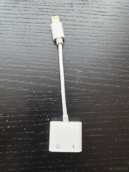 Adapter Lightning 2w1 do iPhone'a – słuchawki + ładowanie