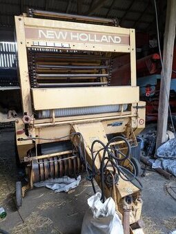 Presa New Holland 841