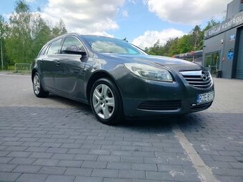 Opel Insignia a