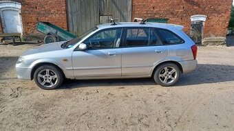Samochód osobowy Mazda323F
