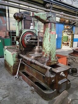 TOS Čelákovice FO 10 - Frezarka do kół zębatych