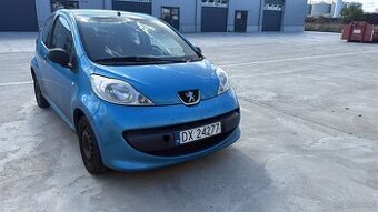 Peugeot 107 / 2006 / benzyna