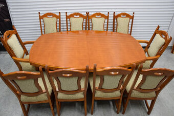stół rozkładany i 10 krzeseł
