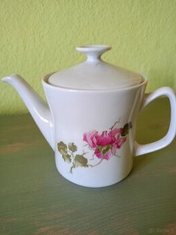 Porcelana „Włocławek”. Komplet deserowy + dzbanek do kawy. - 1