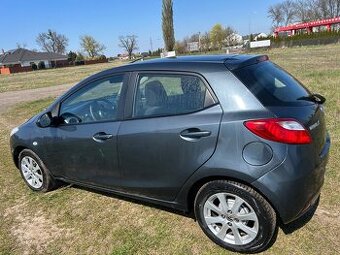 Mazda 2 1,4 2008r