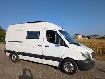 Sprzedam Mercedes Sprinter, gotowy do podróży.