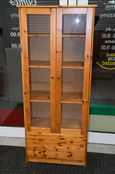 witryna z drewna sosnowego - jak nowa