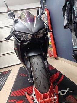 Honda Cbr 1000rr sc77