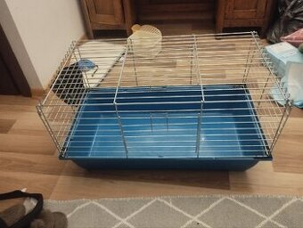 Klatka 70x40 z pasnikiem i przyborami do pielęgnacji