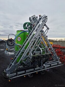 Opryskiwacz zaczepiany