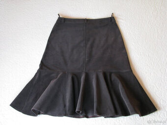 Sztruksowa spódnica z kloszem, kloszowana, brąz, rozm. 44