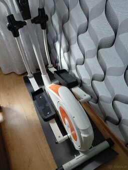 Rower treningowy (orbitrek)