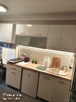 Do wynajęcia mikrokawalerka na starej Saskiej Kępie