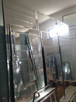 zrkadlo,rozne tabule skla ozne zrkadla hotove len zavesit.