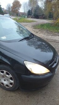 Sprzedam samochód osobowy PEUGEOT