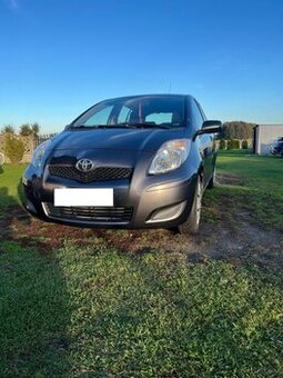 Toyota  2010 benzyna 1.0