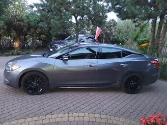 Nissan maxima v6 - 1