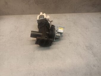 Pompa z pralki Whirlpool FSCR 10432