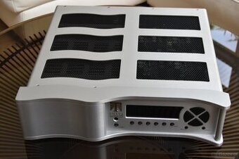 Theta Generation VIII Series 3 - (Price: 1400 EUR)