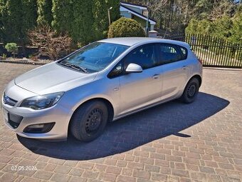 Astra 1,6 zadbana