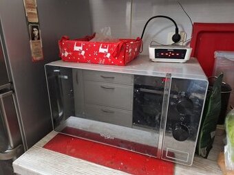 Sprzedam kuchenkę mikrofalową