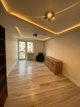 Mieszkanie o pow. 46.42m2, balkon, I p., po remoncie, Centru