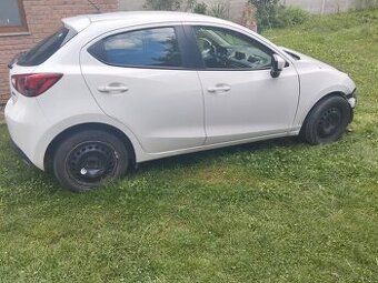 Mazda 2 na części