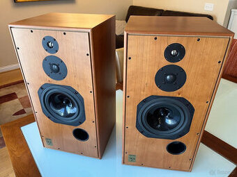 Harbeth Super SHL5 Plus ( Price: 1700 EUR )