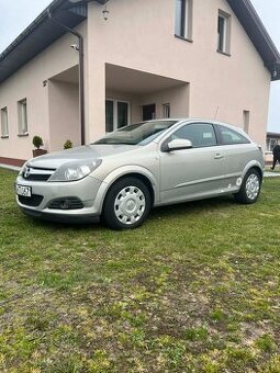 Astra GTC 1.6 benzyna