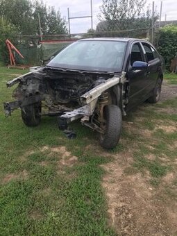 Predám holú karosériu škoda octavia 1sedan