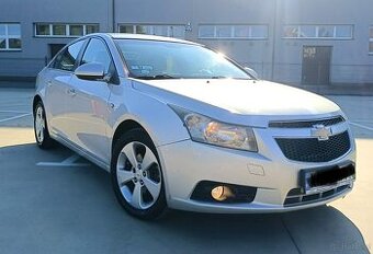 Sprzedam pięknego Chevroleta Cruze 2012 rok 2.0d ładny stan