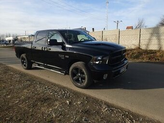 DODGE RAM 1500 5.7 HEMI 4X4