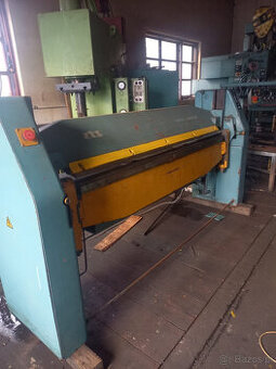 zaginarka do blachy - hydrauliczna - typu  XONM 2000/2B