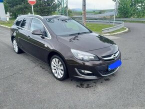Opel Astra 2015 - 1