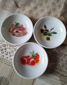 Sada talířků na dresink