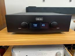 Hegel H400