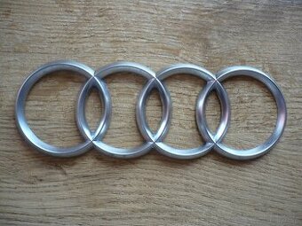 Emblemat Audi A3 8P. Pokrywa silnika, Kompresor.